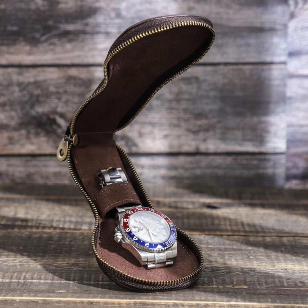 SaintGarnier™ | Vintage Leather Watch Travel Case – Timeless Protection